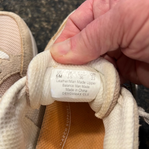 Women’s Cream and Gold Ryka Devotion X Max Classic Walking Sneakers Size 6 - Picture 9 of 10